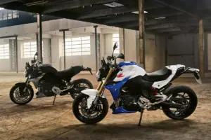 2025 BMW F 900 at Pomona, CA