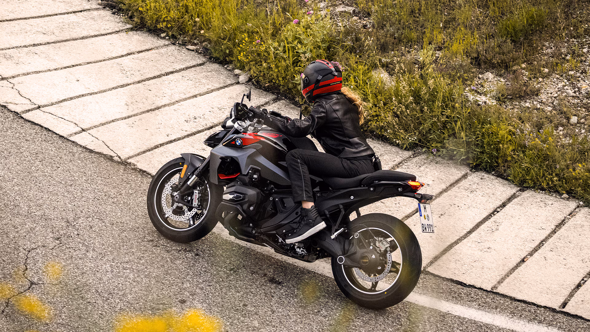 2026 BMW R 1300 R in Pomona, CA